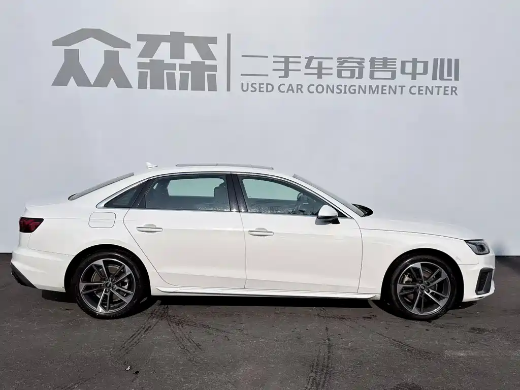 Audi A4 2022