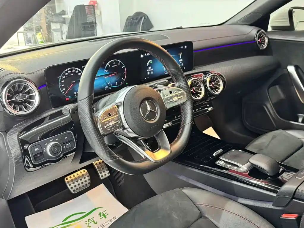 Mercedes-Benz CLA 2021