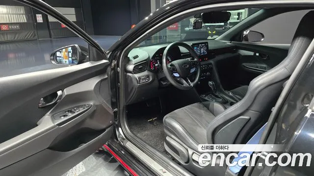 Hyundai Veloster 2021