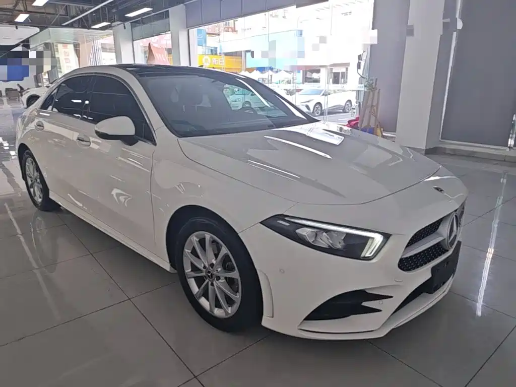 Mercedes-Benz A-Класс 2022
