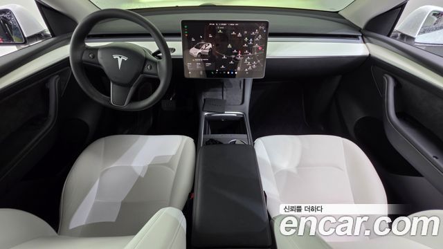 Tesla Model Y 2023