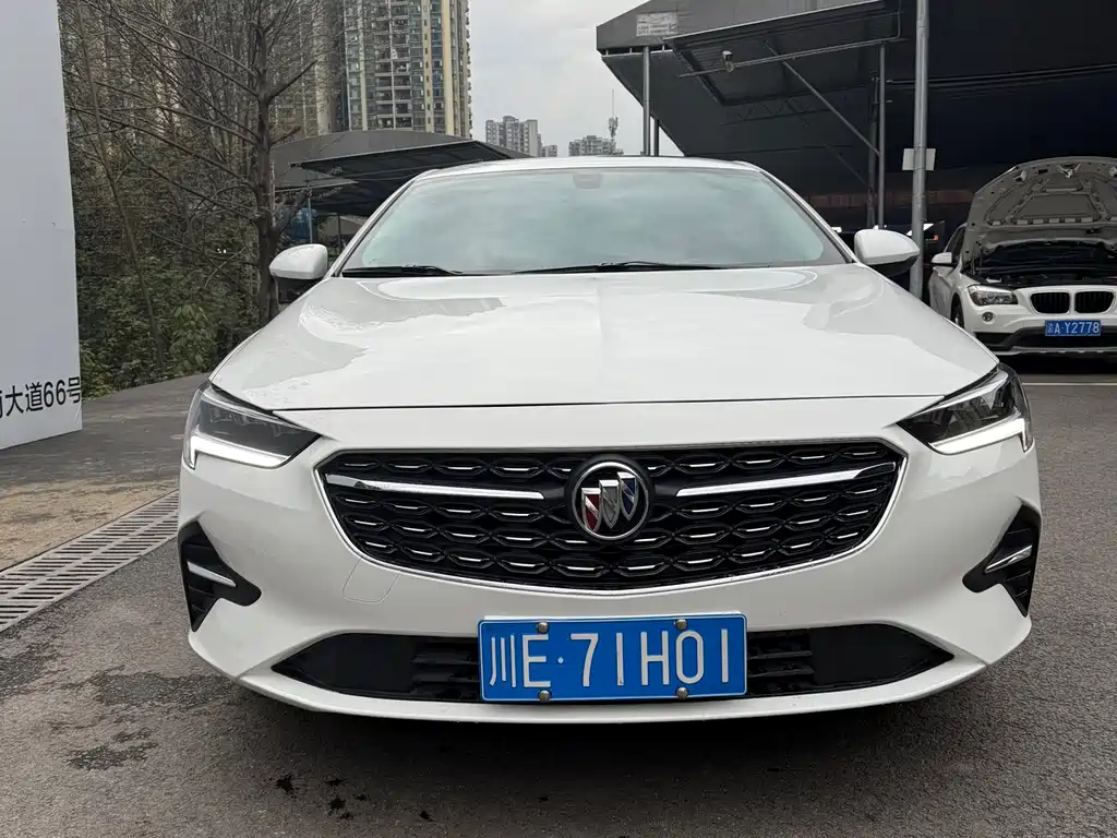 Buick Regal 2021