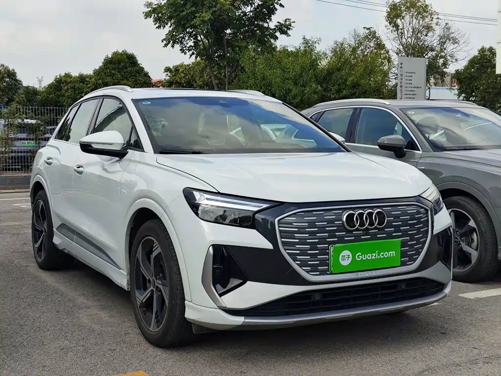 Audi Q4 e-tron 2025