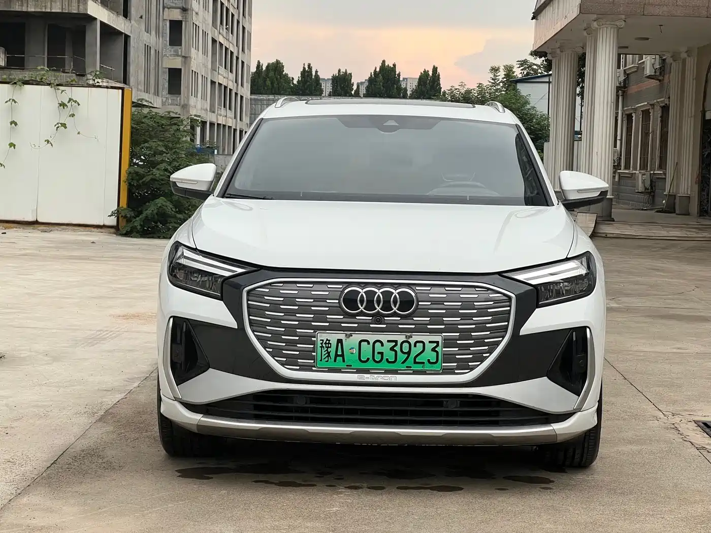 Audi Q4 e-tron 2024