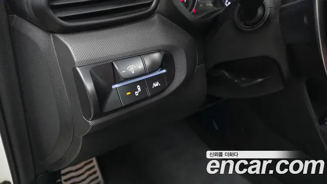 Hyundai Veloster 2021