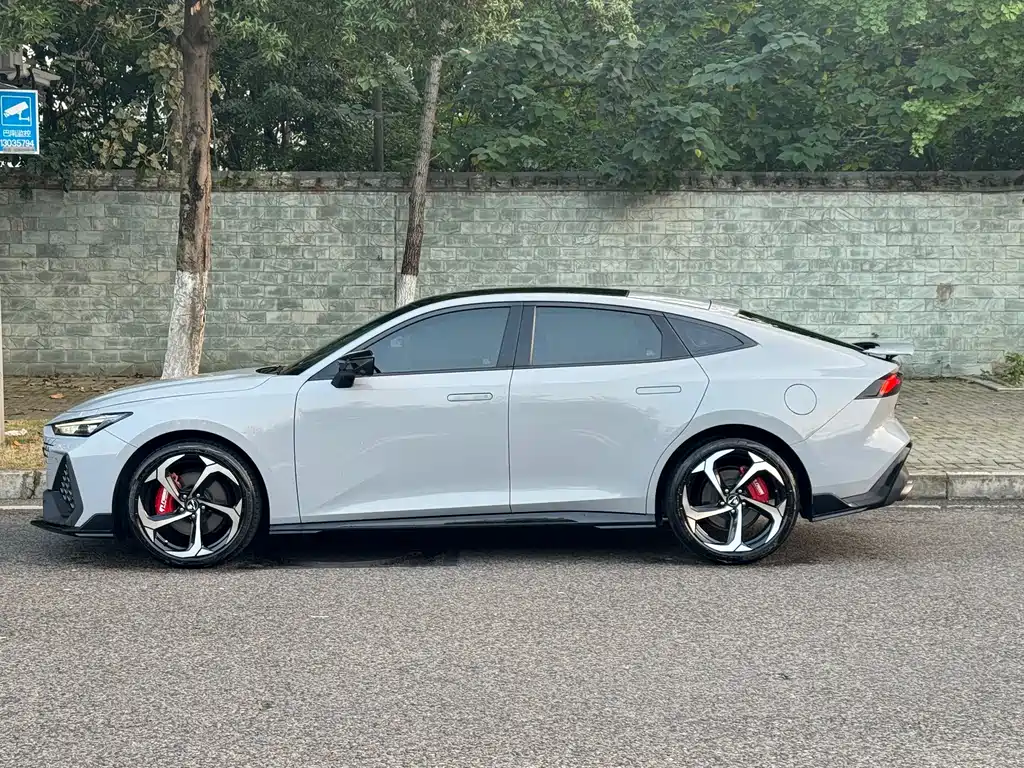 Changan UNI-V 2022