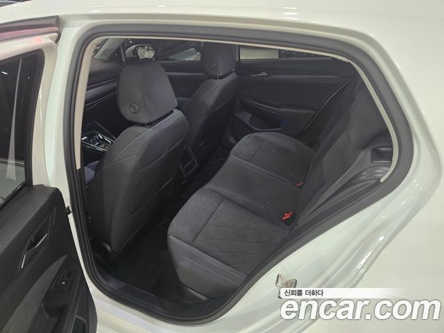 Volkswagen Golf 2023