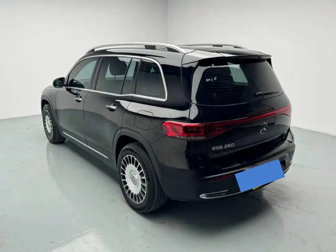 Mercedes-Benz EQB 2023