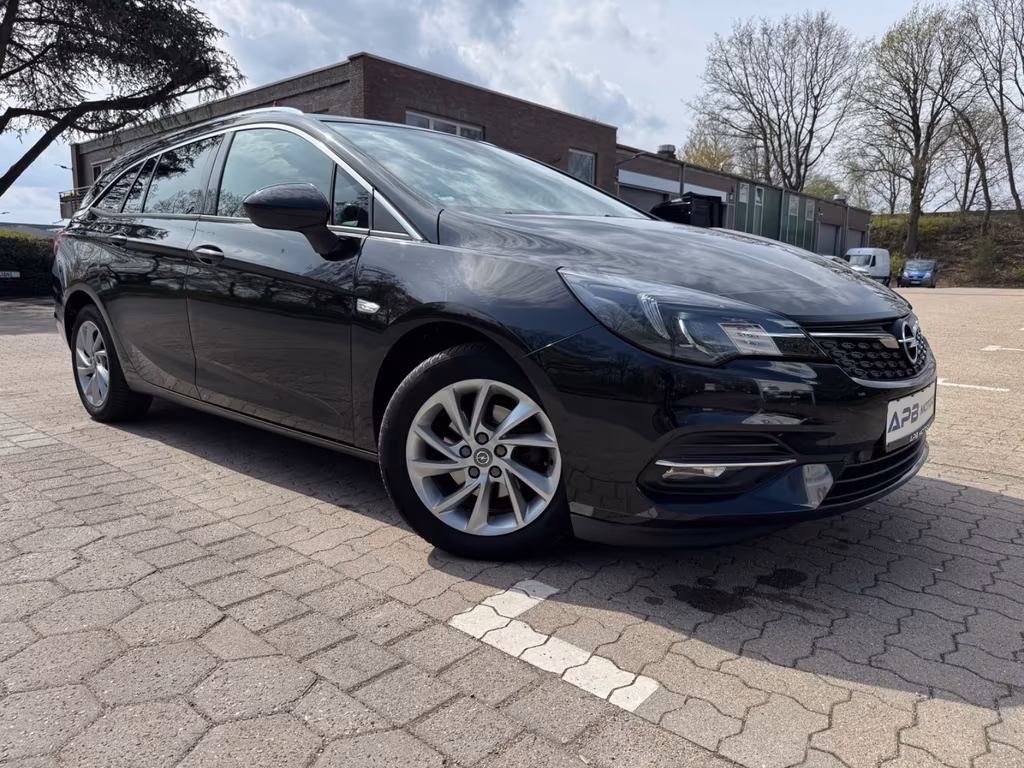 Opel Astra 2021