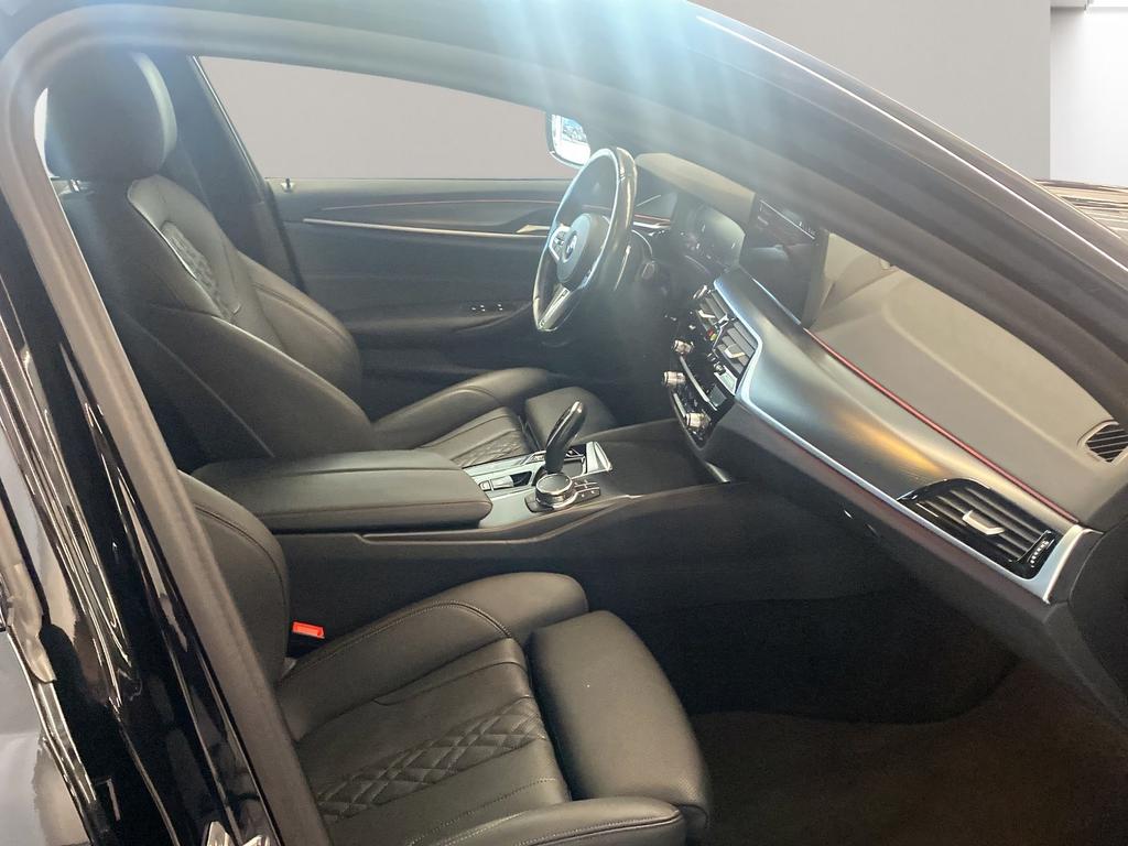 BMW 540 2023