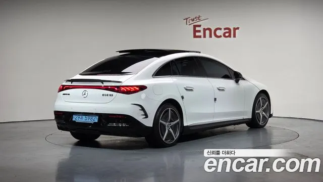 Mercedes-Benz EQE 2024