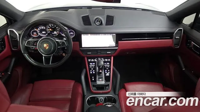 Porsche Cayenne 2021