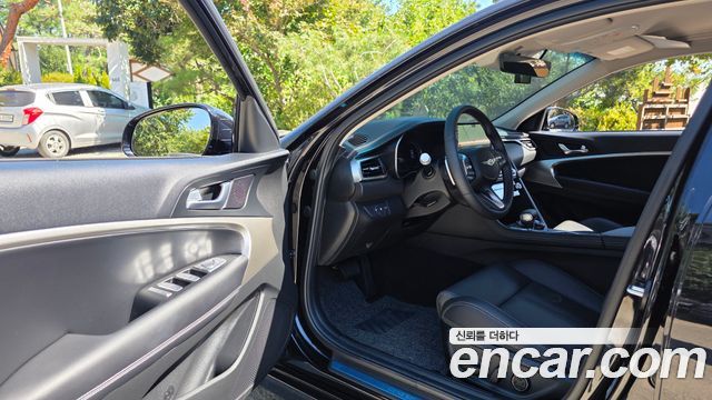 Genesis G70 2025