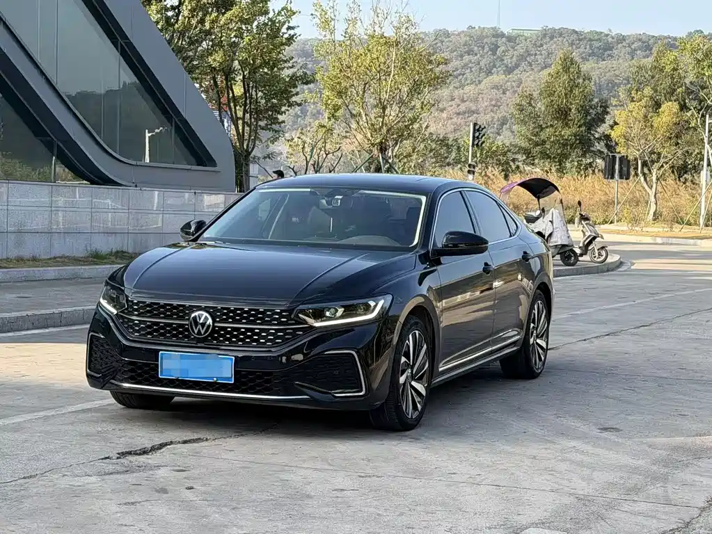 Volkswagen Passat 2022
