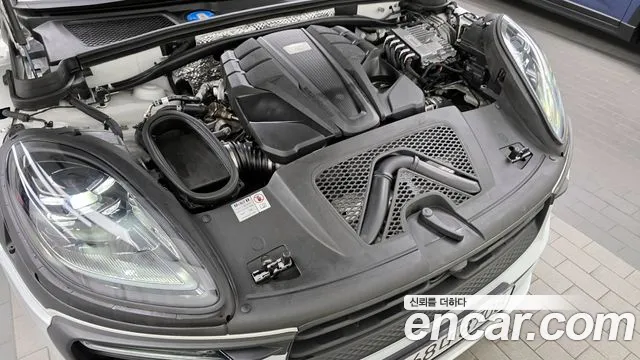 Porsche Macan 2023