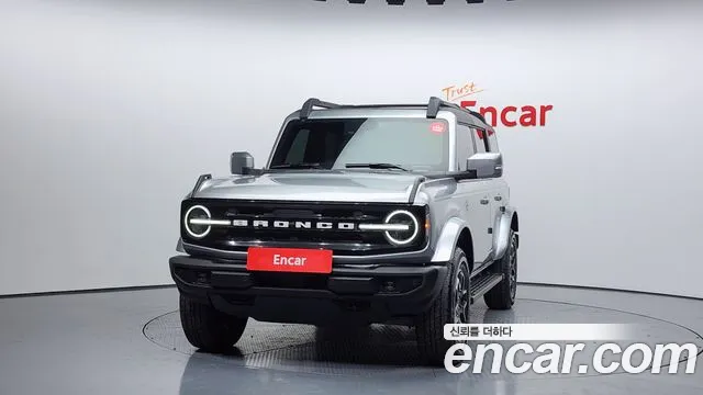Ford Bronco 2022
