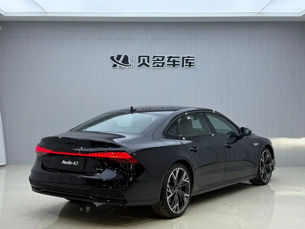 Audi A7 2024