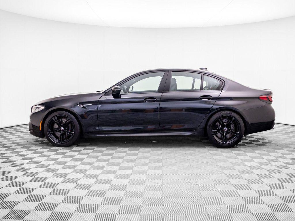 BMW M5 2022