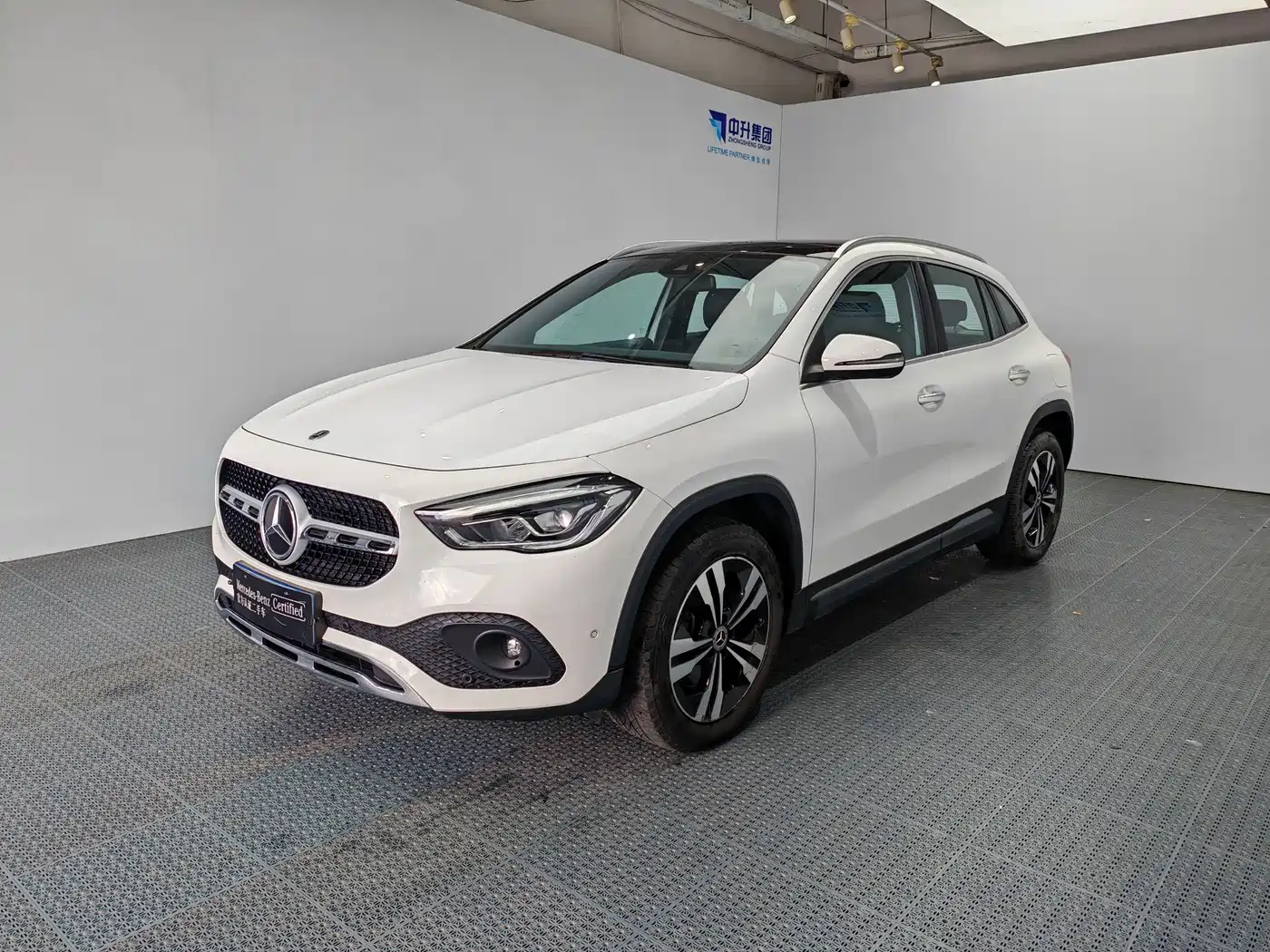 Mercedes-Benz GLA 2023