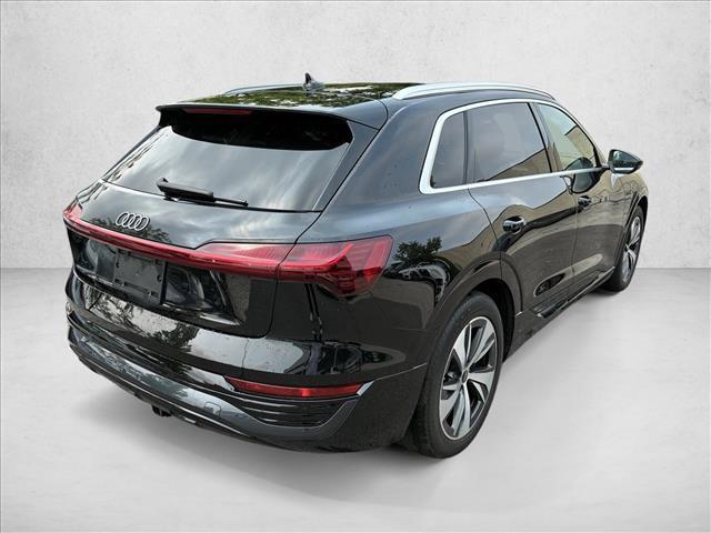 Audi Q8 e-tron 2024