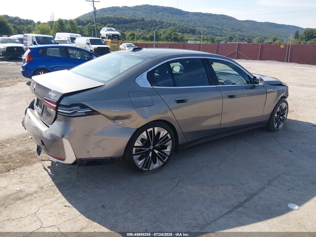 BMW 530 2024
