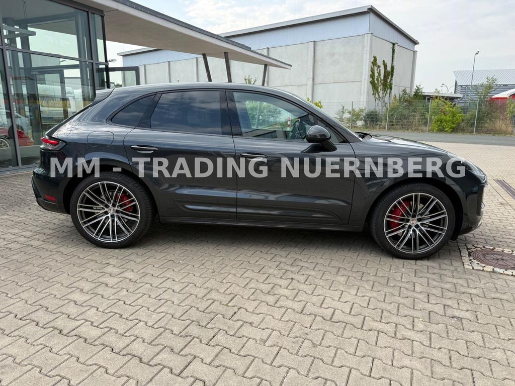 Porsche Macan 2022