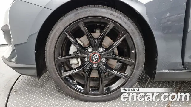 Hyundai Veloster 2020