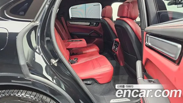 Porsche Cayenne 2022