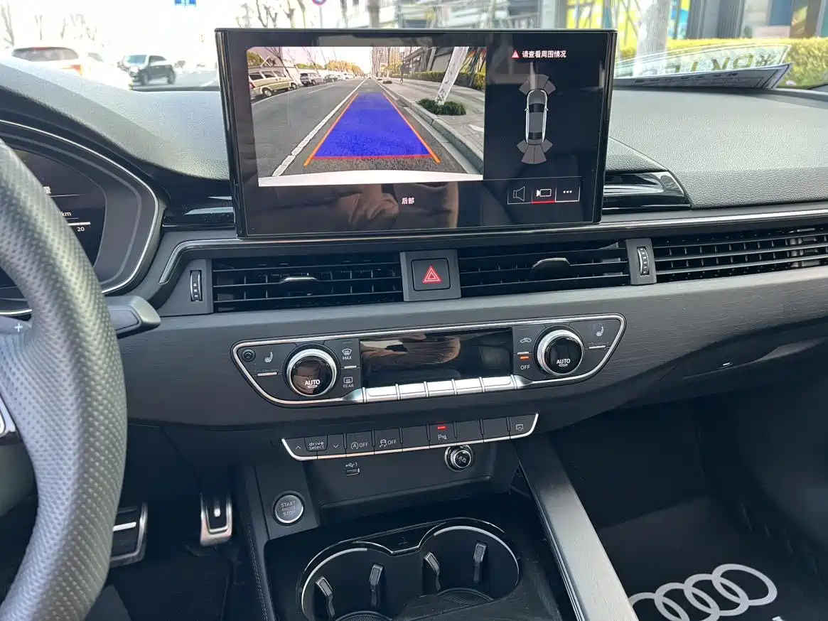 Audi A4 2024