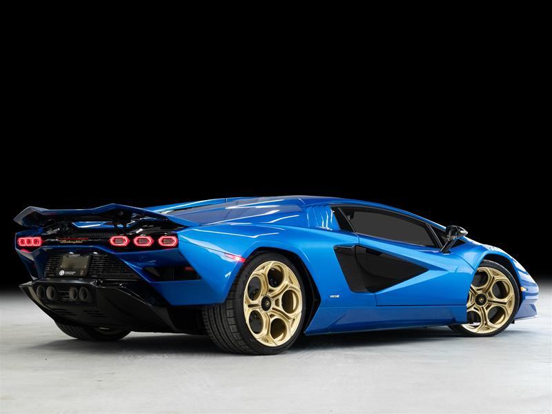 Lamborghini Countach 2022