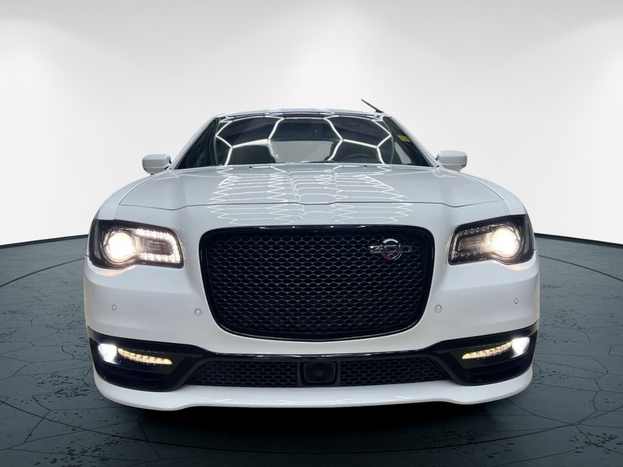 Chrysler 300 2023
