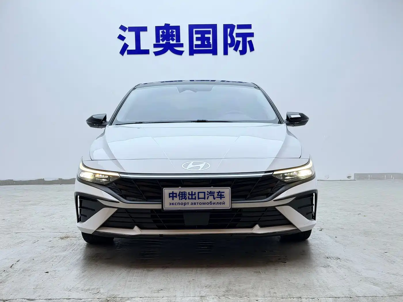 Hyundai Elantra 2023