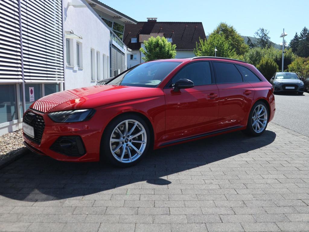 Audi RS4 2020