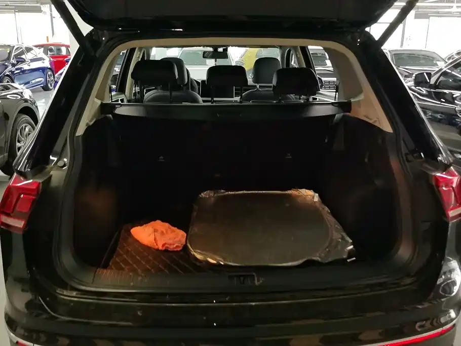 Volkswagen Tiguan 2025