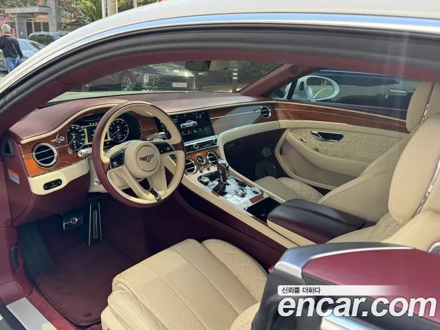 Bentley Continental 2020