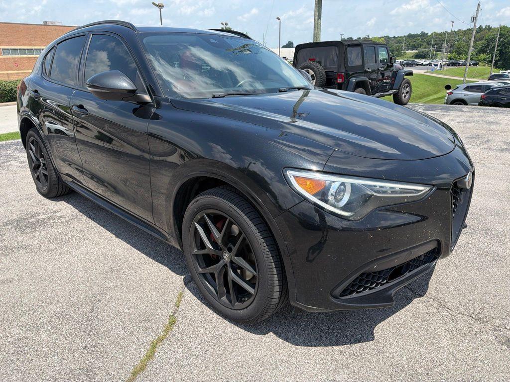 Alfa Romeo Stelvio 2021