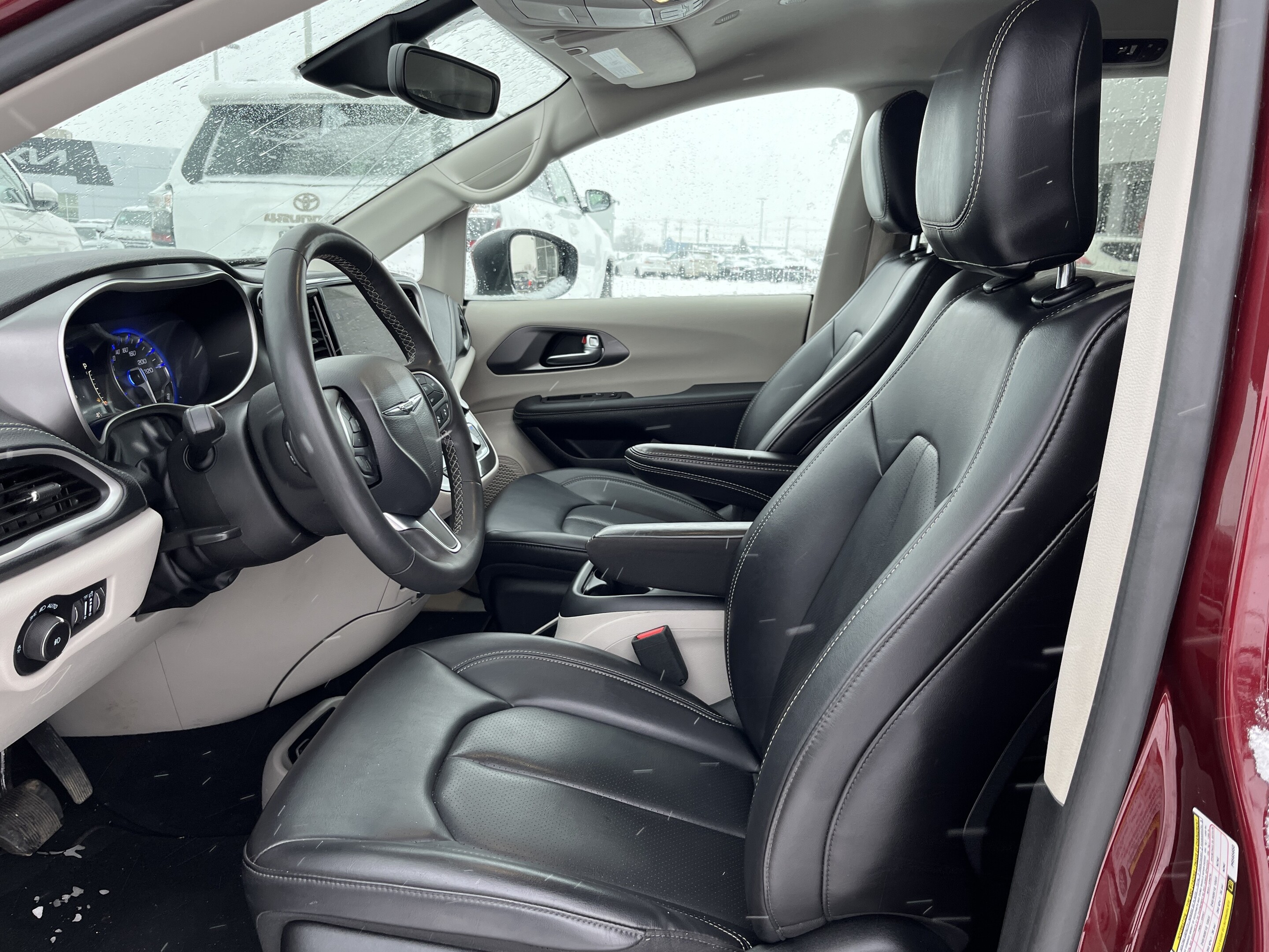 Chrysler Pacifica 2023
