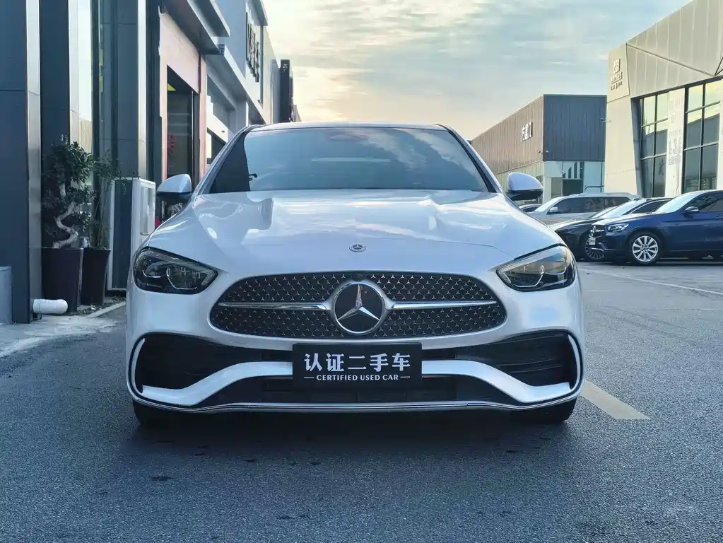Mercedes-Benz C-Класс 2024