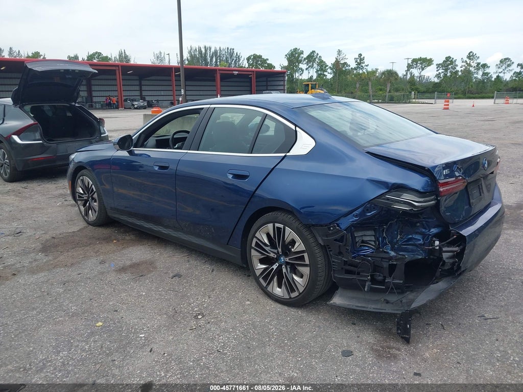 BMW i5 2024