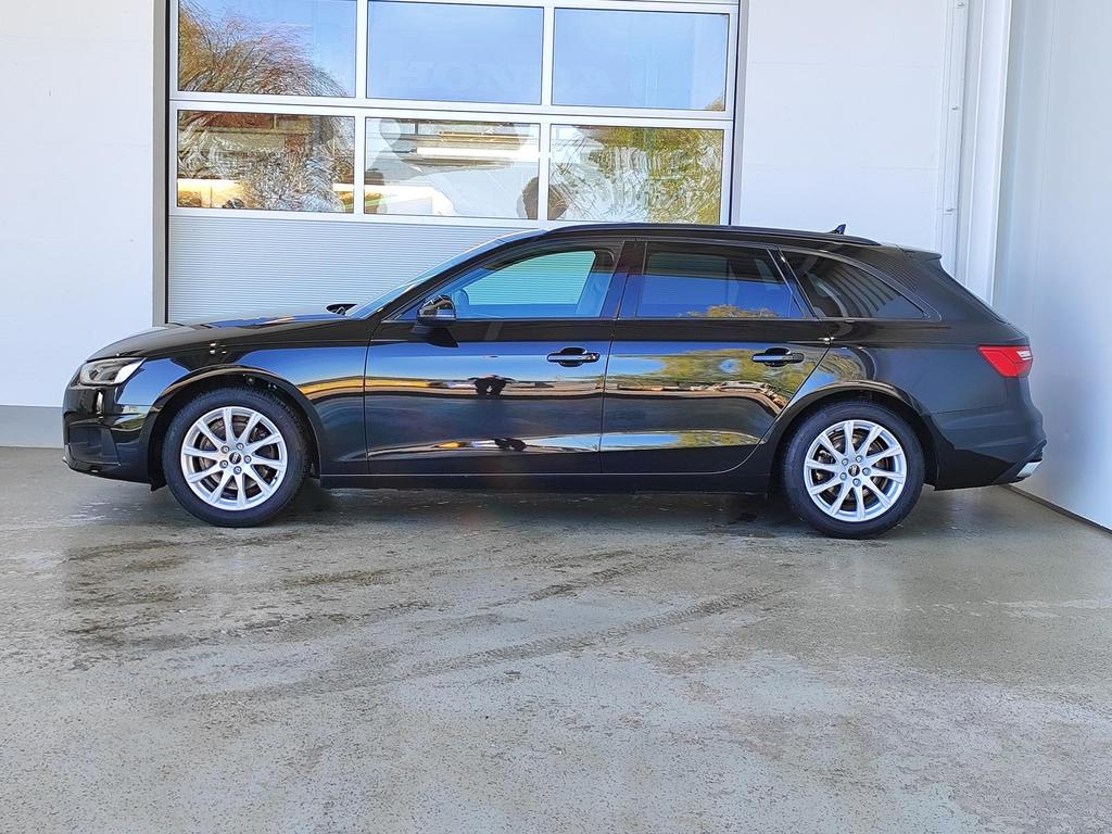 Audi A4 2022