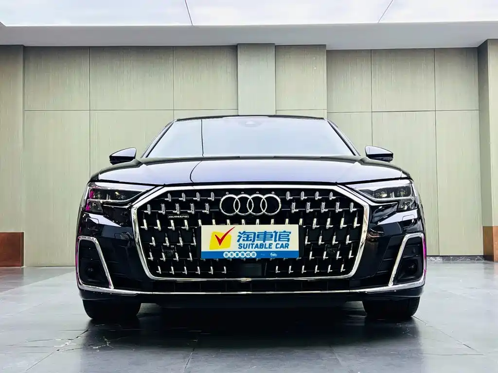 Audi A8 2025