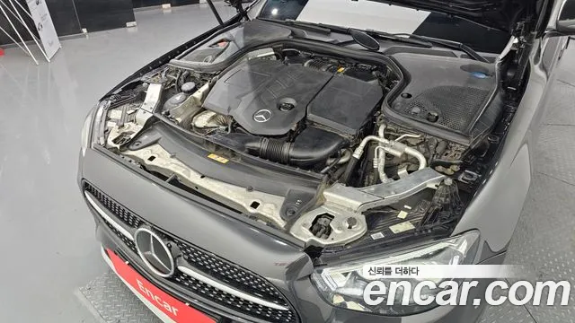 Mercedes-Benz E-Класс 2021