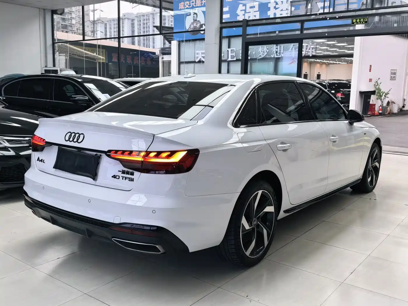 Audi A4 2023