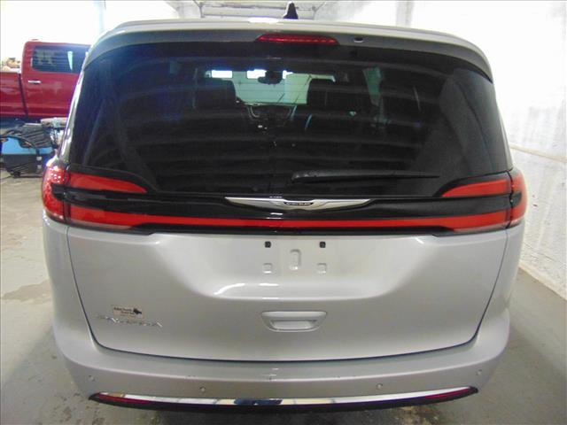 Chrysler Pacifica 2024