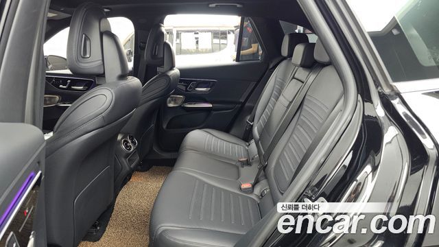 Mercedes-Benz GLC 2023