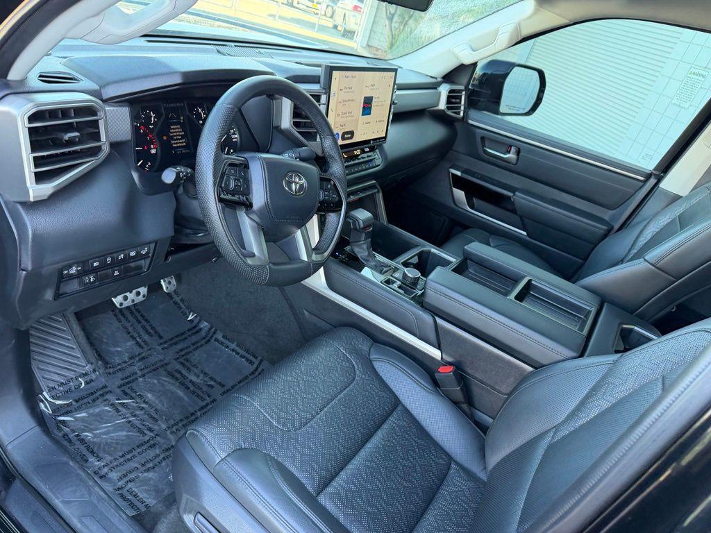 Toyota Tundra 2023
