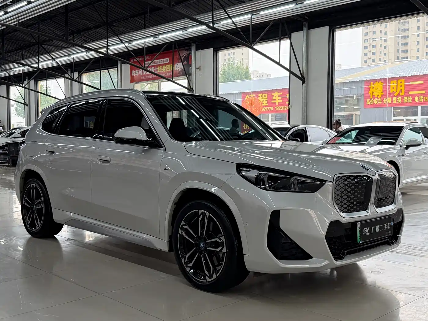 BMW iX1 2024