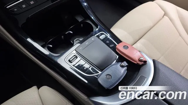 Mercedes-Benz EQC 2021
