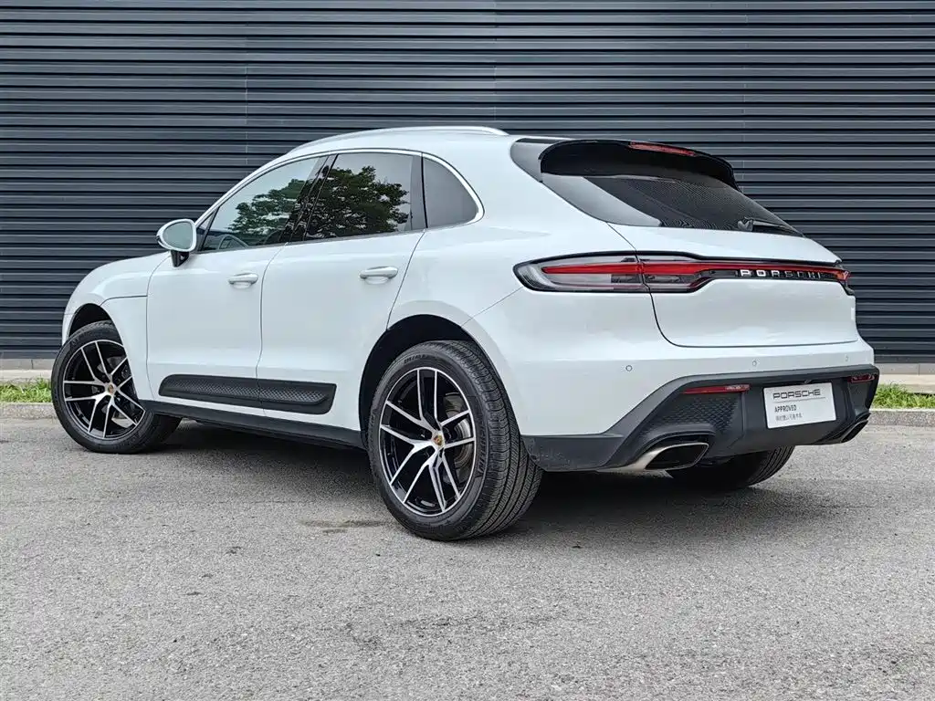 Porsche Macan 2024