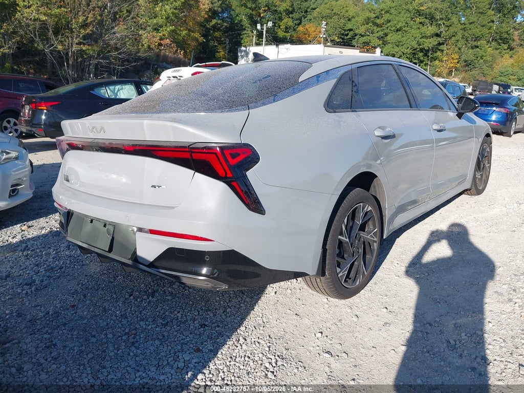 Kia K5 2025